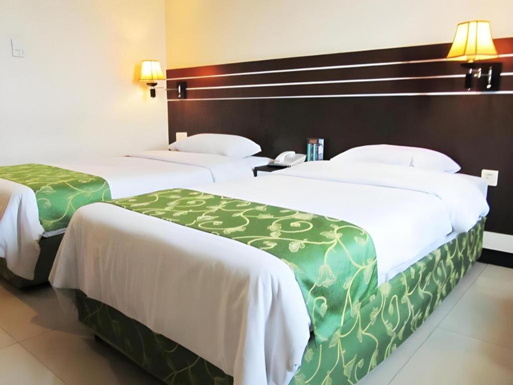 Grand Antares Hotel Медан Экстерьер фото